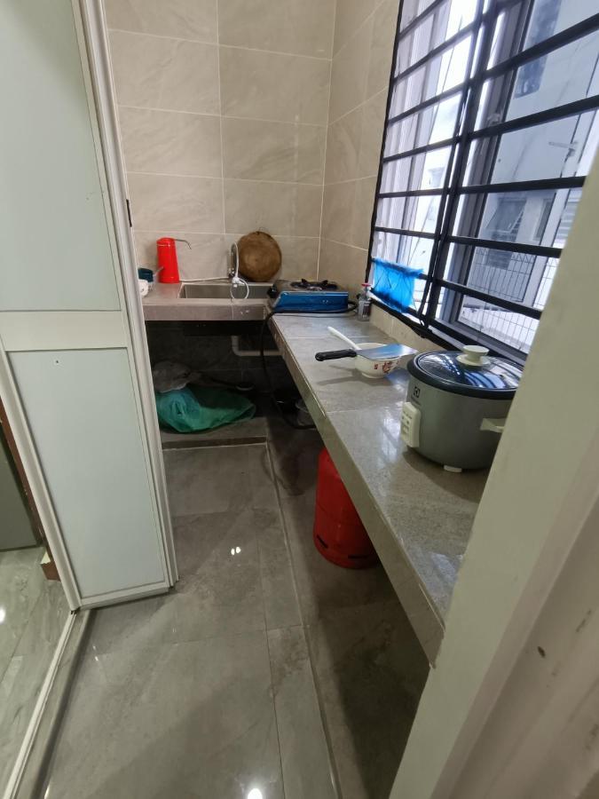 3号房有厕所厨房冰箱洗衣机 Kuala Lumpur