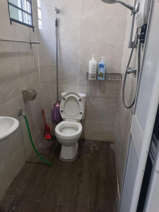 3号房有厕所厨房冰箱洗衣机 Homestay Kuala Lumpur
